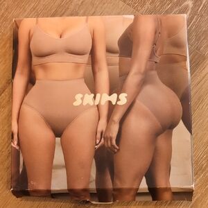 Skims seamless  high waisted briefs